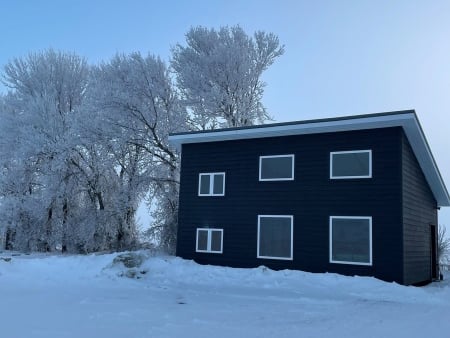 SIPA BEA Award Winner Tiny Home in winter